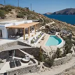 Barbarossa - Elegant Beachfront Retreat With Heated Pool & Outdoor Gym * פטליה
