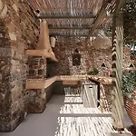 Barbarossa - Elegant Beachfront Retreat With Heated Pool & Outdoor Gym וילה *
