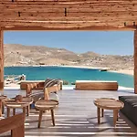 Barbarossa - Elegant Beachfront Retreat With Heated Pool & Outdoor Gym * פטליה