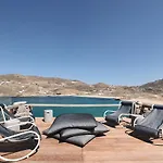 Barbarossa - Elegant Beachfront Retreat With Heated Pool & Outdoor Gym וילה *