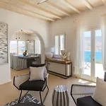 וילה Barbarossa - Elegant Beachfront Retreat With Heated Pool & Outdoor Gym