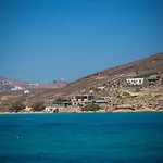 Barbarossa - Elegant Beachfront Retreat With Heated Pool & Outdoor Gym וילה פטליה
