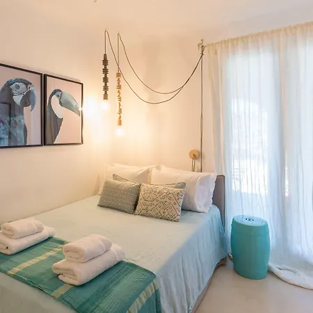 Barbarossa - Elegant Beachfront Retreat With Heated Pool & Outdoor Gym Villa