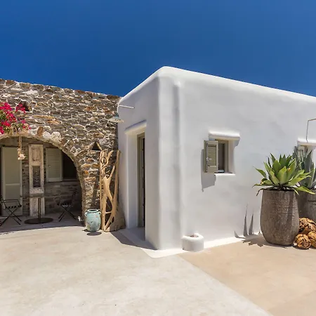 Barbarossa - Elegant Beachfront Retreat With Heated Pool & Outdoor Gym וילה *