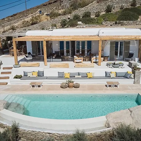 Barbarossa - Elegant Beachfront Retreat With Heated Pool & Outdoor Gym فيلة *