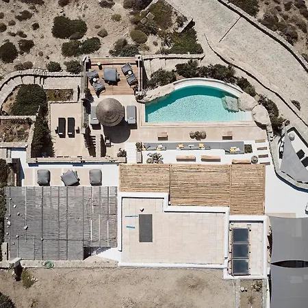 Barbarossa - Elegant Beachfront Retreat With Heated Pool & Outdoor Gym فيلة