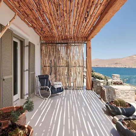 Barbarossa - Elegant Beachfront Retreat With Heated Pool & Outdoor Gym فيلة