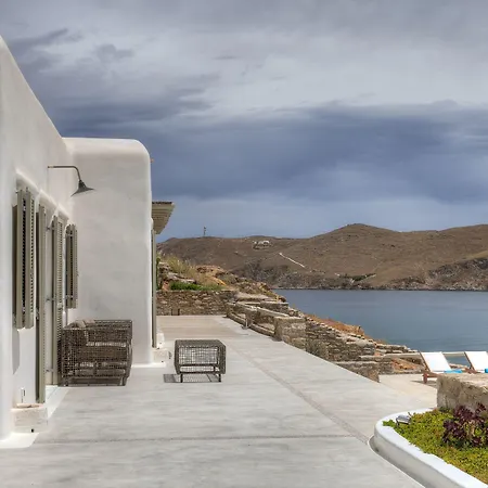 Barbarossa - Elegant Beachfront Retreat With Heated Pool & Outdoor Gym Βίλα