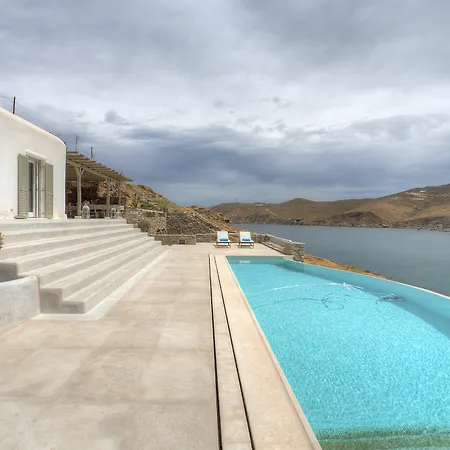 Βίλα Barbarossa - Elegant Beachfront Retreat With Heated Pool & Outdoor Gym Φτελιά