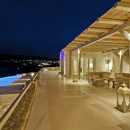 Barbarossa - Elegant Beachfront Retreat With Heated Pool & Outdoor Gym * Φτελιά