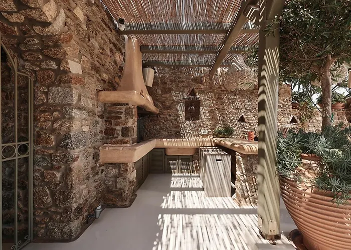 Barbarossa - Elegant Beachfront Retreat With Heated Pool & Outdoor Gym Villa *