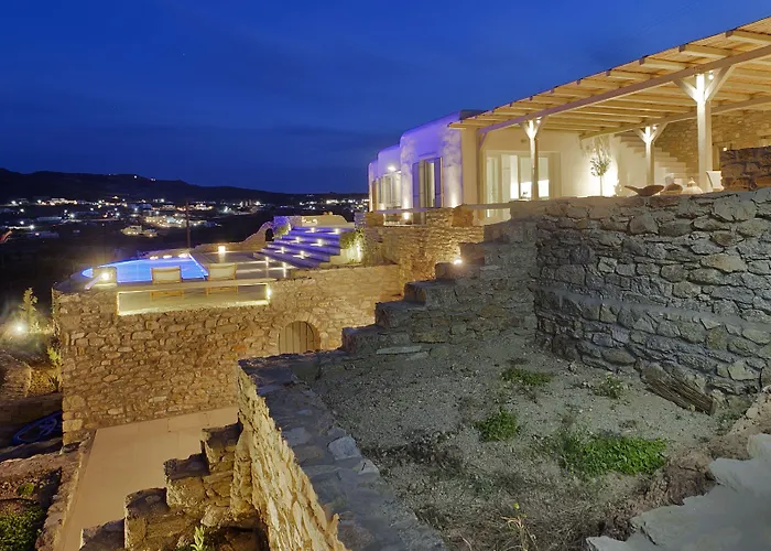 Villa Barbarossa - Elegant Beachfront Retreat With Heated Pool & Outdoor Gym